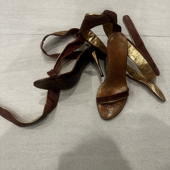 TONY - “K” LACE UP HEEL - Picture 2 of 3